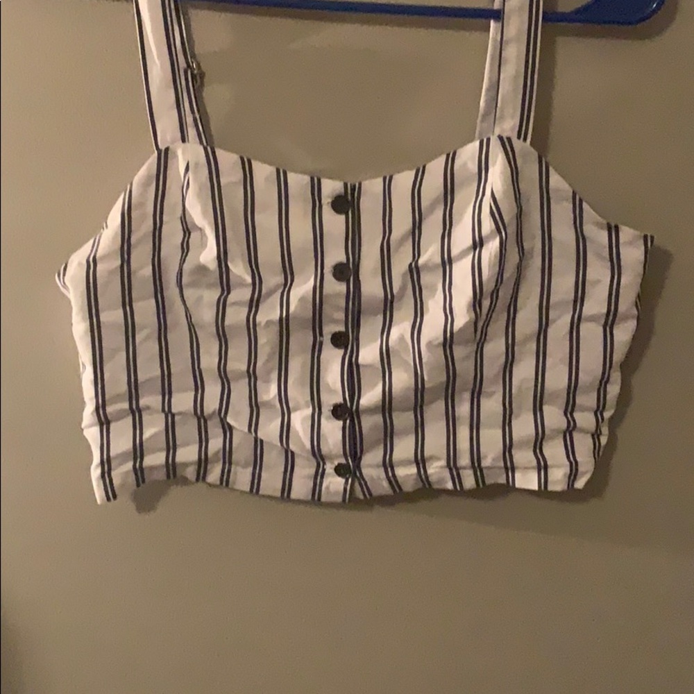 KENDALL & KYLIE crop top